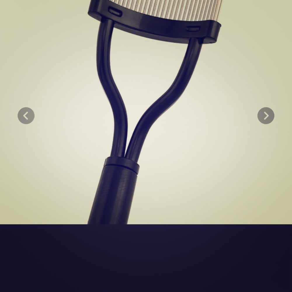 Eyelash comb